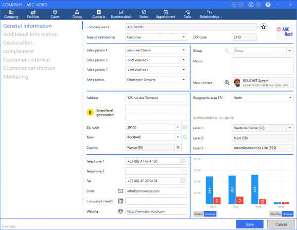 ReflexClient CRM – Company record – Example of company record displaying data from the Invoices cube